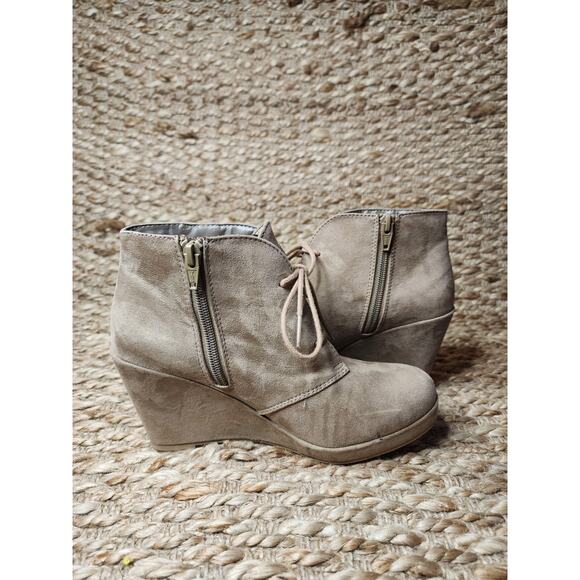 MERONA BROWN SUEDE LACE UP WEDGE HEELED ANKLE BOOTS Women’s Size 7 - Picture 7 of 11